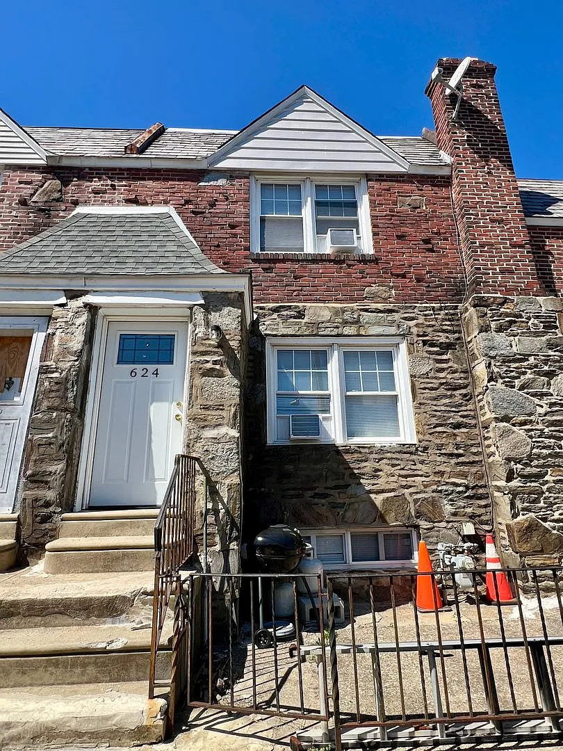 Stunning 3-Bedroom Townhome in Drexel Hill! Available NOW! — Photo 2