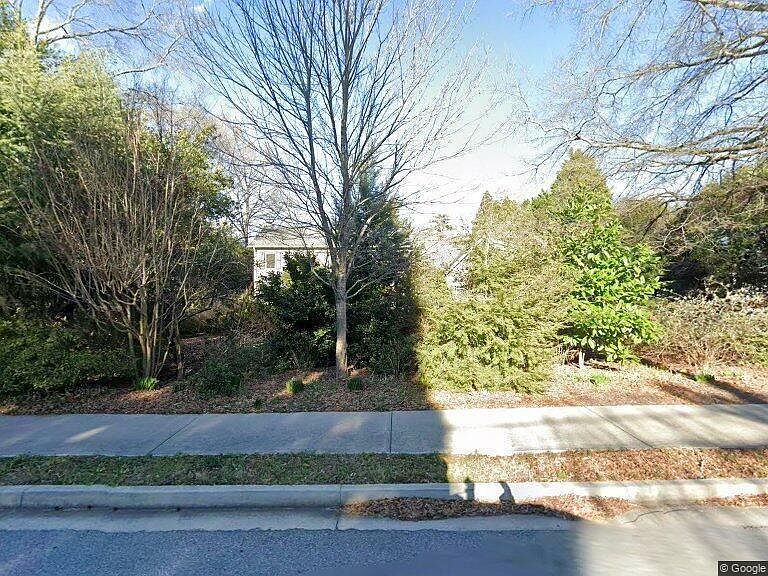 1st image of 4917 Chamblee Dunwoody Rd #12