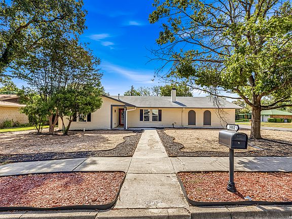 3rd image of 3002 WROXTON RD