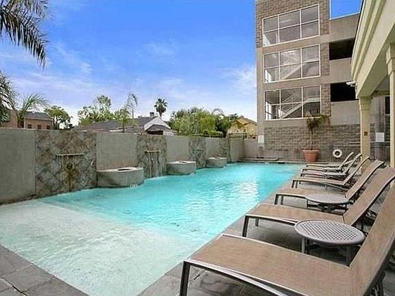 2nd image of 1205 Saint Charles Ave APT 1203