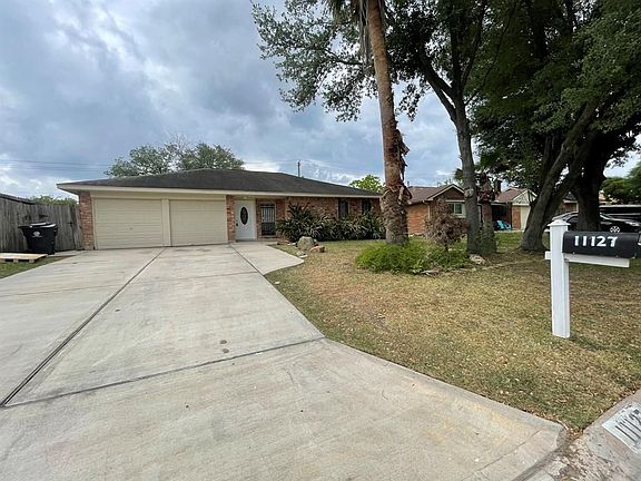 3rd image of 11127 Triola Ln
