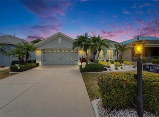 1102 Emerald Dunes Dr, Sun City Center, FL 33573