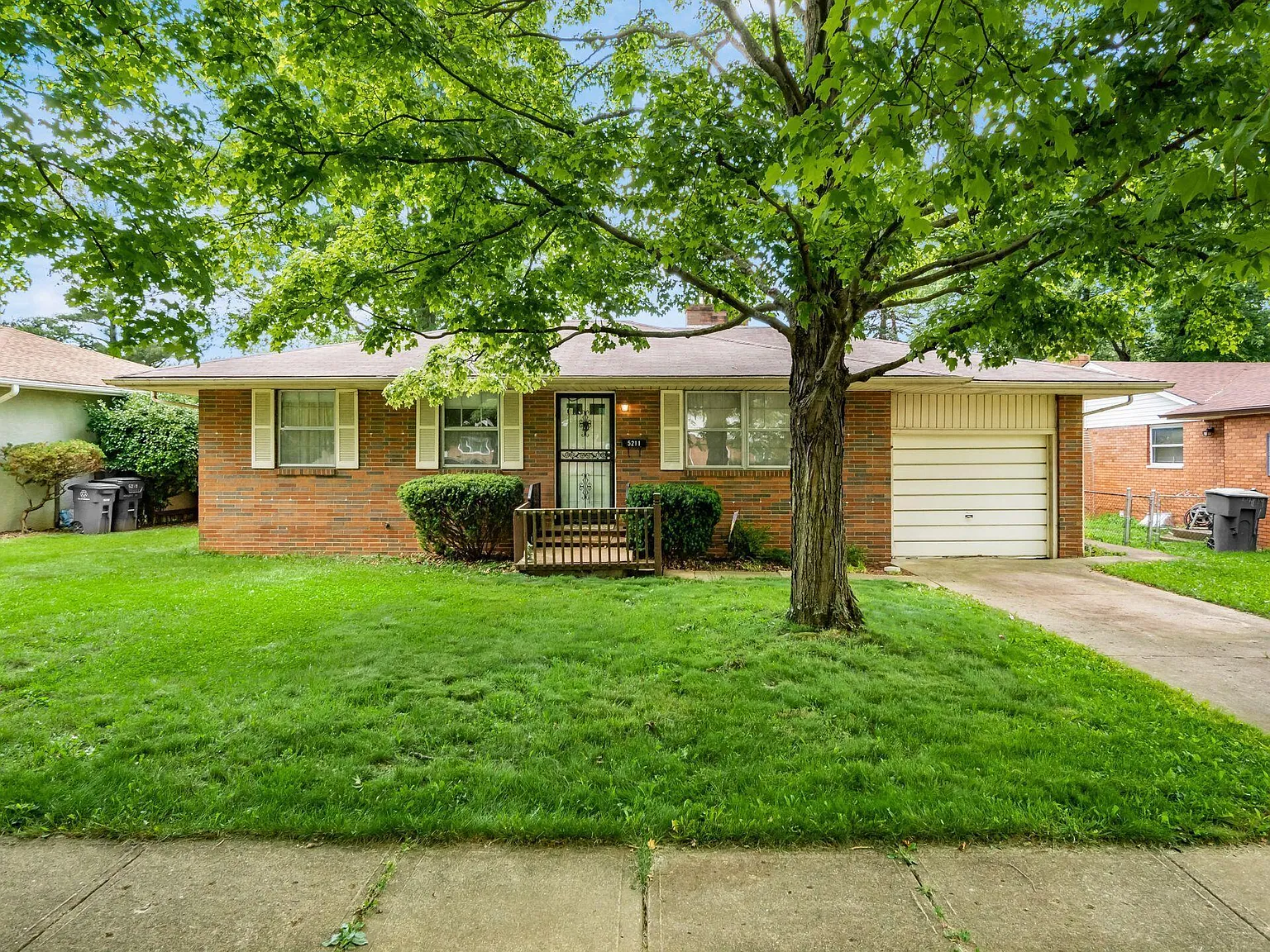 5211 Ivyhurst Dr photo 1