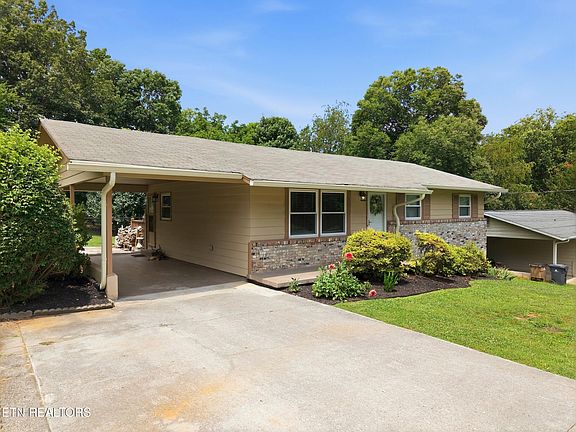 5th image of 4933 Fleetwood Dr