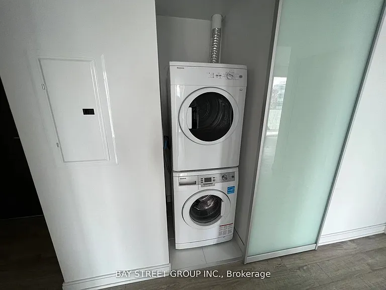 42 Charles St E #1704 — Photo 8