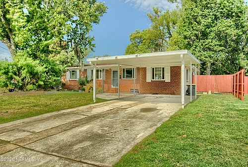 1370 Labelle St Photo 1