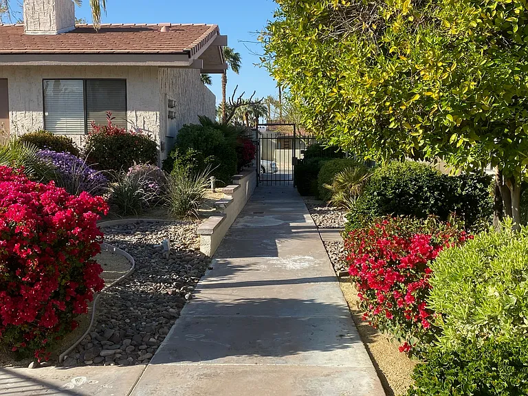 Desert Dorado Villas — Photo 14