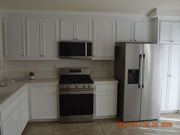 4th image of 1478 La Sierra St