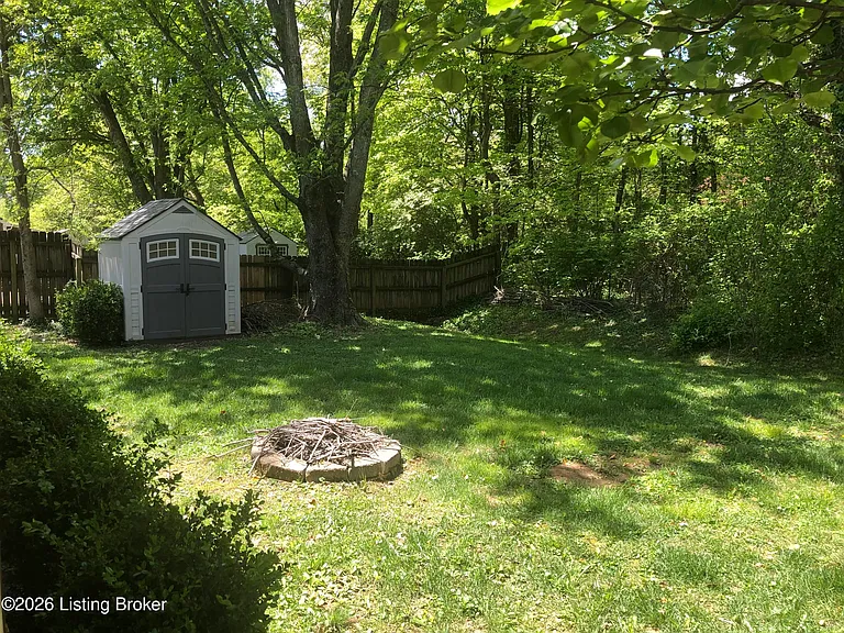 6811 Cedarwood Dr — Photo 18