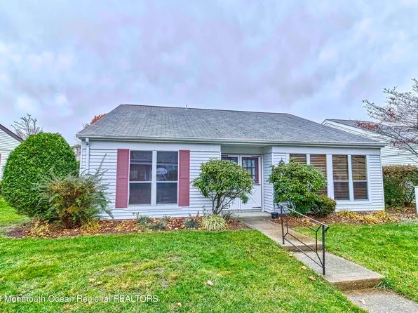 839A Liverpool Circle, Manchester, NJ 08759