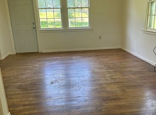 15 Riley Manor Cir, Junction City, KS 66441