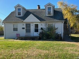 532 S 9th St, Wood River, IL