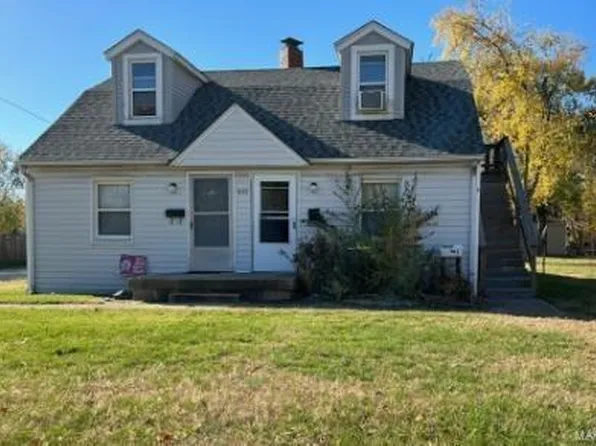 532 S 9th St, Wood River, IL 62095