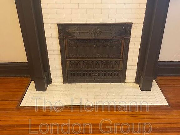 3rd image of 2606 Oregon Ave Floor 1