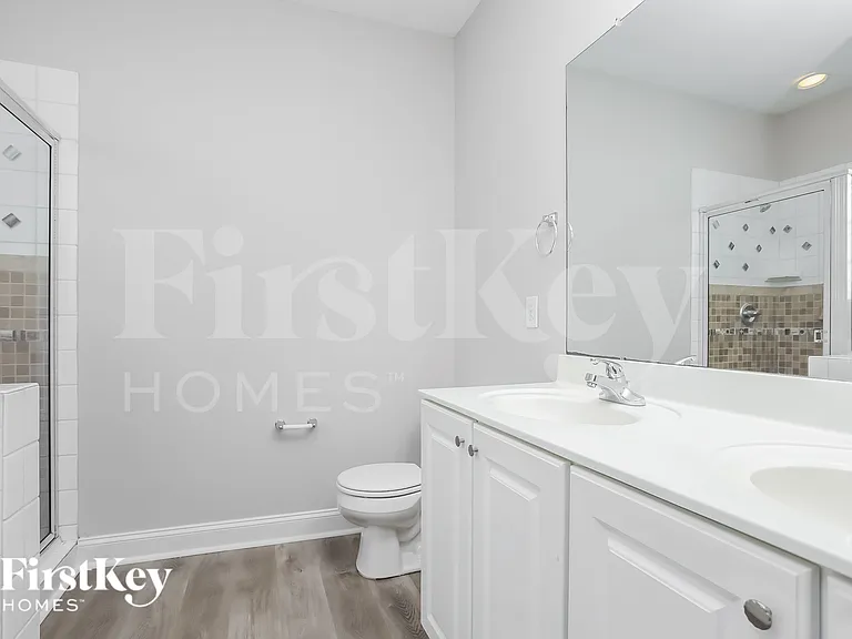 182 Norwich Dr — Photo 14