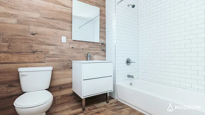 Rented by Nooklyn NYC LLC | media 79