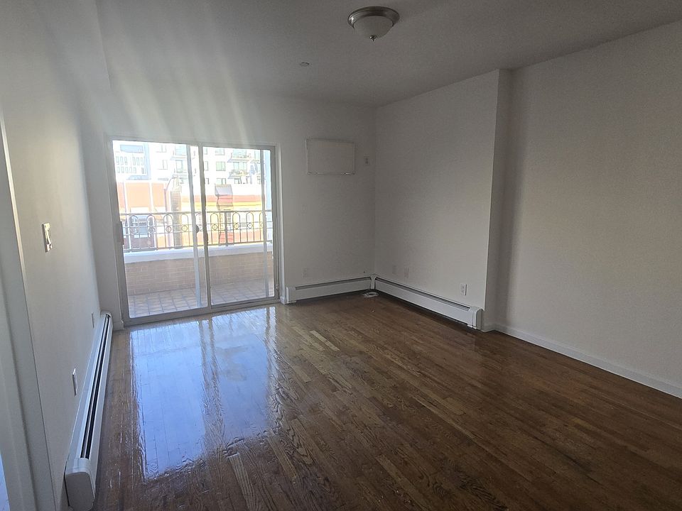 1st image of 34-12 34th St #3