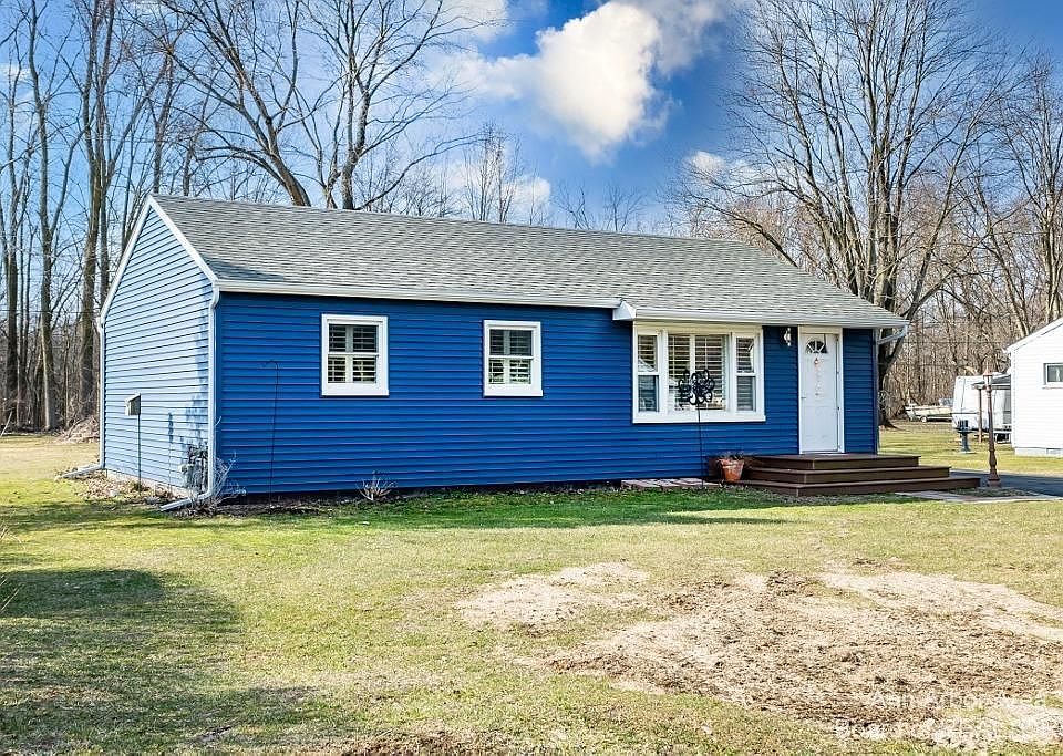 1st image of 45137 Paris Dr
