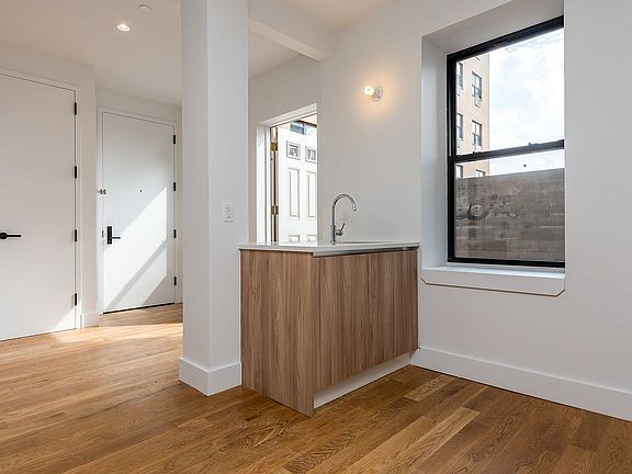 3rd image of 724 5th Ave #1C