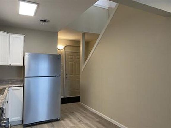 4th image of 159 Riverview Dr #7