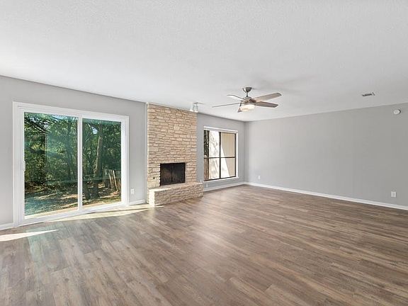 4th image of 1930 Holly Hill Dr #A