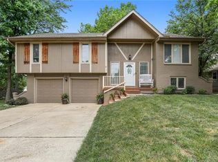 202 Sandpiper St, Raymore, MO 64083