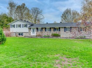 2963 Roger Stevens Dr, Ottawa, ON K0A 2T0