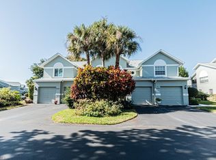 2132 Tama Cir APT 102, Naples, FL 34112