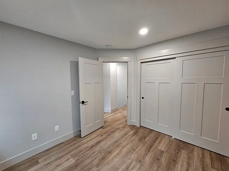 6953-6955 Talloc Ave SE — Photo 17