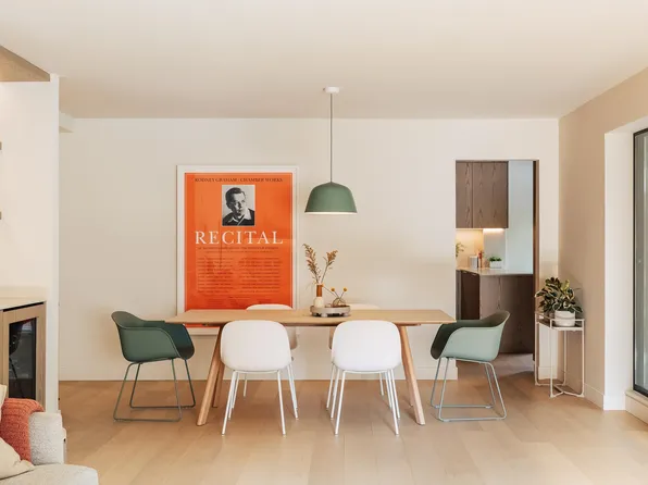 2140 Briar Ave #102, Vancouver, BC V6L 3E3