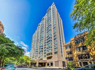 720 W Gordon Ter APT 8J, Chicago, IL 60613