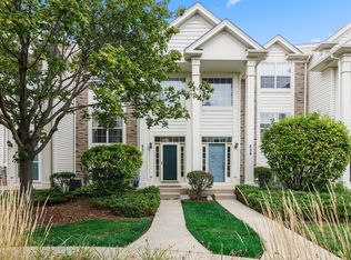 831 Summit Creek Dr, Shorewood, IL 60404