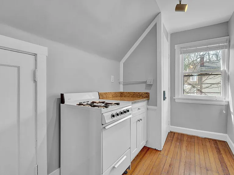 3565 Pape Ave #3 — Photo 5