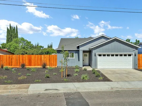 600 Valley View Dr, Oakdale, CA 95361