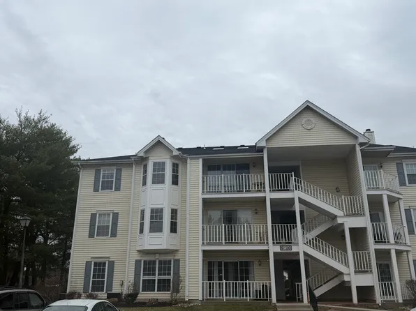 17 Pembrook Ave, North Brunswick, NJ 08902