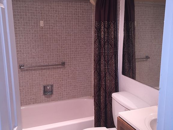 3rd image of 278 Durham Cir #H