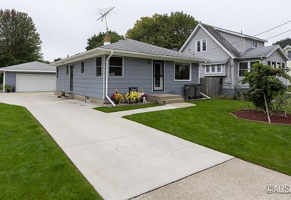 4th image of 1006 Cogswell St NW