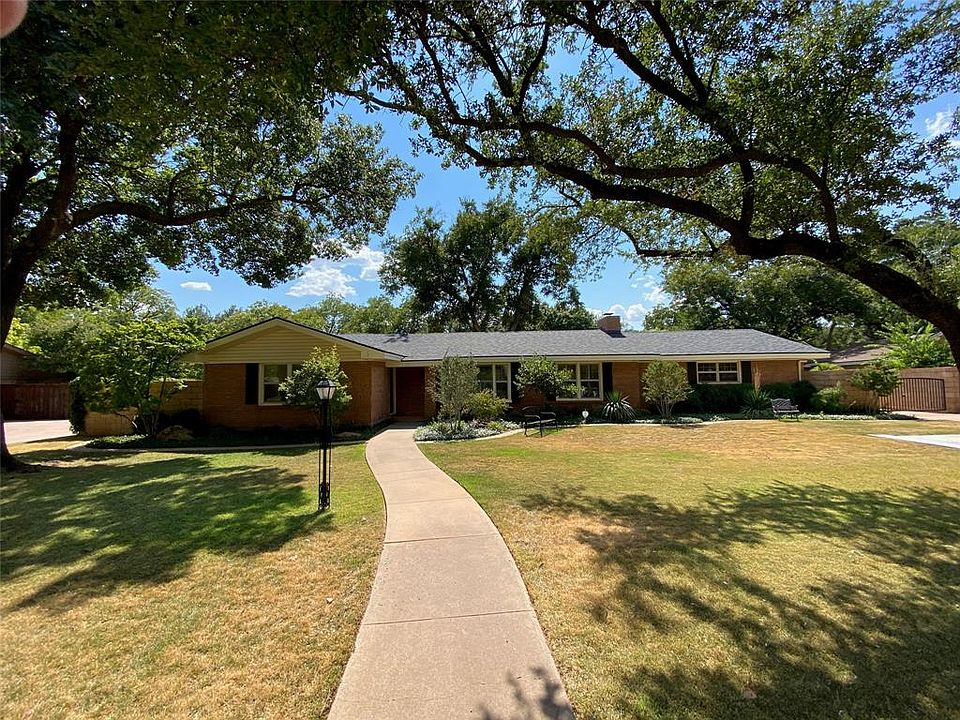 1st image of 1426 Elmwood Dr