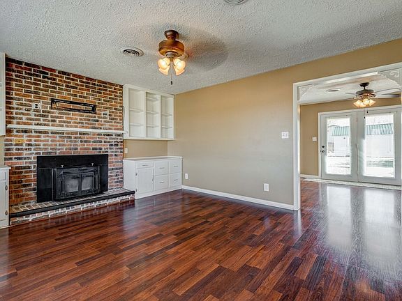 3rd image of 5636 Graham Ln