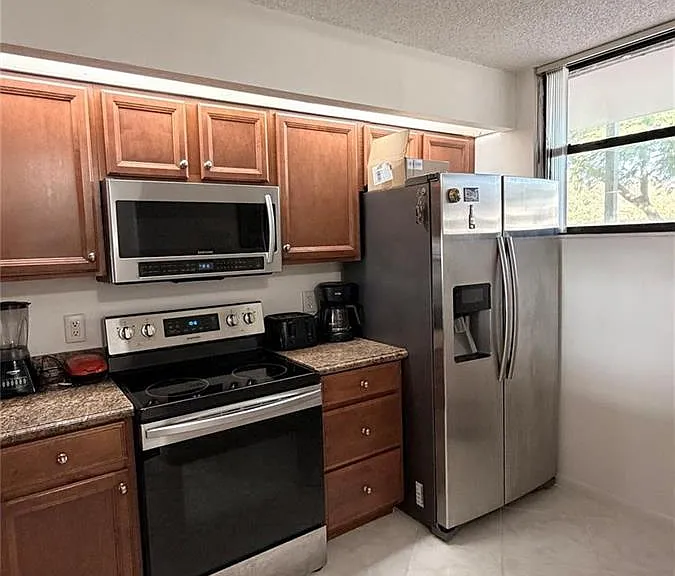 110 Lake Emerald Dr #107 — Photo 5