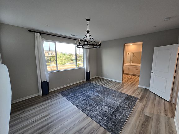 4th image of 2581 E Pheasant Way