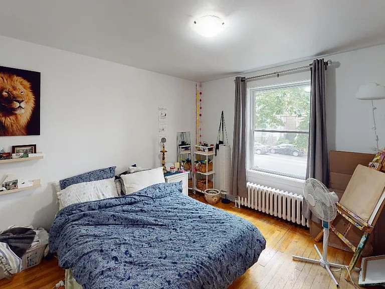 5670 Inglis St #8 — Photo 6