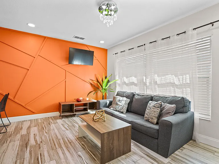 6244 S Martindale Ave — Photo 12
