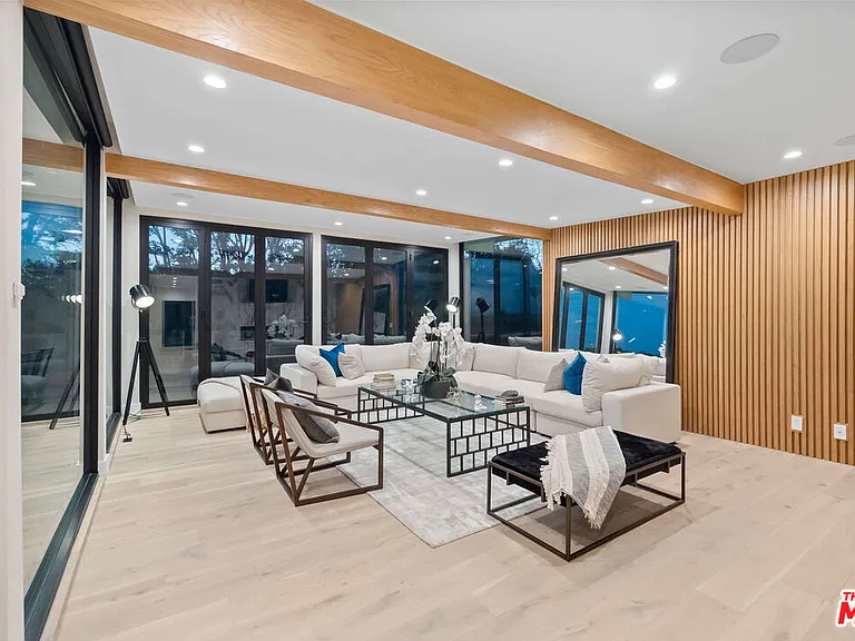 27187 Sea Vista Dr — Photo 8