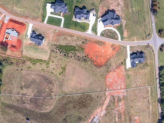 5th image of 108 Stables Ln Lot 3