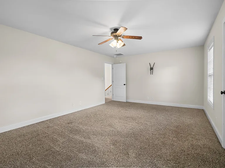 1093 Willow Cir — Photo 33