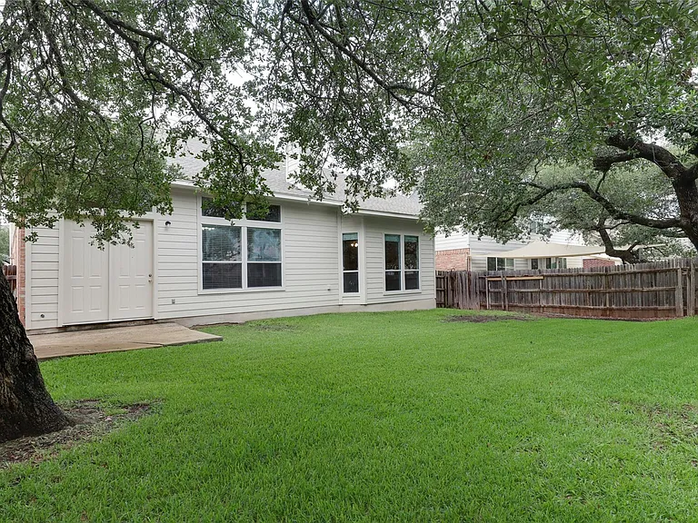 11133 Sandstone Trl — Photo 29