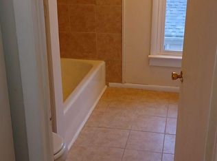 13 6th Ave #4, Gloversville, NY 12078