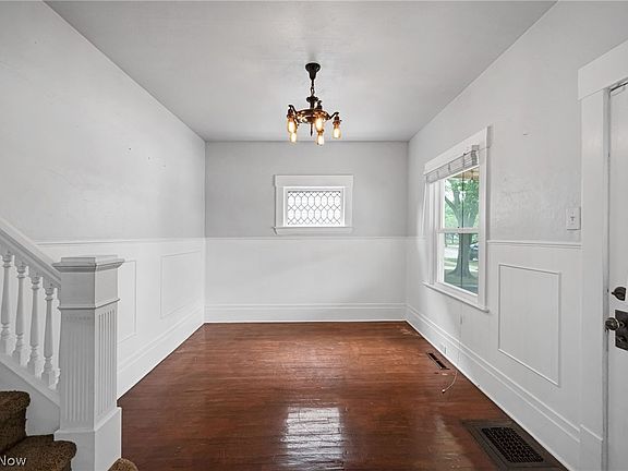 4th image of 1581 Alameda Ave
