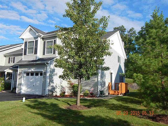 2nd image of 274 Pinebrook Dr #274